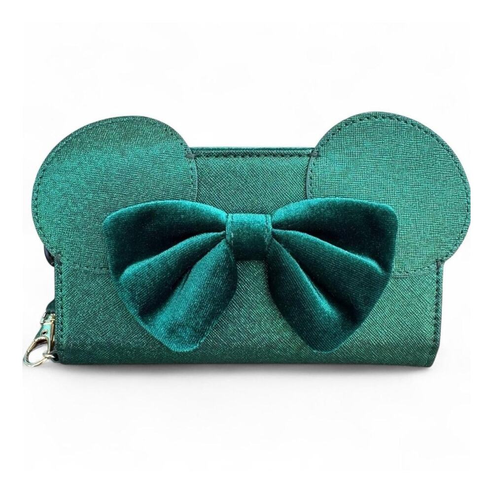 Disney Minnie Mouse Metallic Green Wallet Wristlet NWT 3D Ears Velvet Bow
